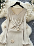 Fongt And Autumn Temperament Three-Dimensional Flowers V-Neck Long-Sleeved Knitted Dress Elegant