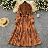 Fongt High-End Retro Lace Splicing Pearl Single Buckle Thin Temperament Collar Lantern Sleeve Dress