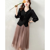 Fongt Niche Shirt Women 2025 Spring New Seven-Sleeve V-Necked Black Waist-Skinny Blouse Tide