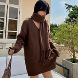 Fongt Send Scarf 2024 Autumn / Winter New Design Sense Loose V-Neck Solid Color Pullover Sweater Top-Outfit