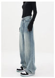 Light Blue Wash Baggy Boyfriend Jeans-Outfit