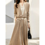 Fongt Autumn Suit Hit Fake Two V-Neck Knitted Cardigan / Actually Tight Waist Half-Dressed Woman