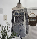 Fongt Girls Letter Sticker Leopard Long-Sleeved T-Shirt 2025 Autumn New Thin Short Top 1112