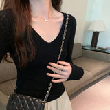V-Collar Solid Color Long-Sleeved Woolen Blouse A New Style Slim And Slim Sweater In Autumn And Winter-Outfit