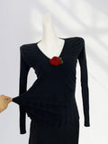 Fongt New Hand Hook Stereo Rose Knit Sweater Female Autumn Temperament Shows Thin V Collar Black Bottom Sweater-Outfit