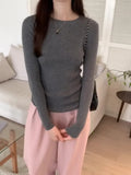 Bottomed Sweater For Women In Autumn And Winter, The New Style Women's Wear Has A Slim, Lean Sweater And Knitted Shirt.-Outfit