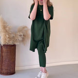 Fongt The Autumn Of 2025, The New Round-Neck Bat Shirt Is A Large-Size Loose Knitted Knitted Casual Two-Piece Set.