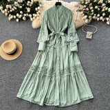 Fongt High-End Retro Lace Splicing Pearl Single Buckle Thin Temperament Collar Lantern Sleeve Dress