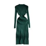 Fongt Button Long Sleeve Dress Autumn And Winter New V Collar Fashion Slim Slit Wrapped Hip Step Skirt-Outfit