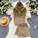 Fongt Fashion Set Women's Summer Design Three-Dimensional Relief Hooded Sleeveless Knitted Tops High Waist Broad Leg Shorts
