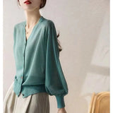 Lady 2023 New V-Neck Pullovers Lantern Sleeve Knitted Spring Summer Fashion Elegant Single-breasted Solid Color T-shirt-Outfit