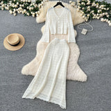 Fongt Wearing A Female Gentle Wind High-End Feeling V-Neck Long-Sleeved Empty Crochet Knitted Half-Dress