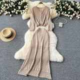 Fongt Wearing A Female Gentle Windy Hooks Long-Sleeved Knitted Shirt + High-Rise Thin Half Skirt