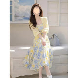 Fongt Dress Women's Summer 202 5 New Slimy Temperament Cardigan + Slings Broken Floral Dress Two Sets
