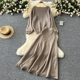 Fongt Windy Woman Languid Languid Breeze With Long-Sleeved Knitted Shirt + High Waist Swing Sweater Half-Dress Skirt
