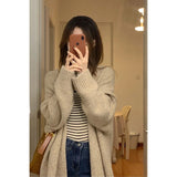 Fongt Lazy Wind V-Neck Sweater Women's Autumn And Winter 2024 New Niche Design College Wind Knitting