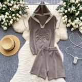 Fongt Fashion Set Women's Summer Design Three-Dimensional Relief Hooded Sleeveless Knitted Tops High Waist Broad Leg Shorts