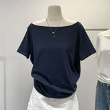 Star Has A Loose Short-Sleeved T-Shirt With Missing Shoulders In The Same Style. The New Beautiful High-End Top In Summer 2024 For
