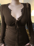 Fongt Lace Splicing Deep V-Neck Long-Sleeved T-Shirt Girl 2025 New Blouse