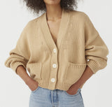 Fongt / Winter New Sweater Women's Long Sleeve Pocket Single Breasted V-Neck Knit