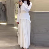 Fongt Fashion Style In The Autumn Of 2025, Two Long Dresses For The Design Of The Belt