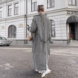 Fongt Women's Wear 2023 New High-End Fashion Coat Light In Black And White-Outfit