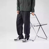 Comfortable And Casual Straight Leg Jeans For Men And Men-Outfit
