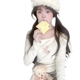 Pure Bear Printed Bottoming Shirt Women-Outfit