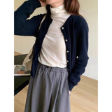 New Round-Necked Purple Sweater In Early Autumn Is Loose And Wears A Sweater Coat.-Outfit