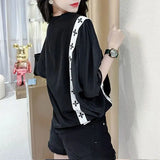 Four Leaf Clover Printed Letter T-shirt Korean Bright Line Decoration O-Neck Women's Clothing Summer Casual Pullovers-Outfit