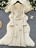 Fongt And Autumn Temperament Three-Dimensional Flowers V-Neck Long-Sleeved Knitted Dress Elegant